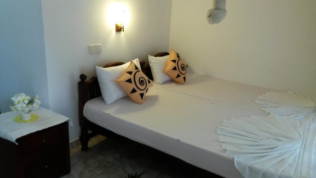 Welcome Family Guest House. Бентота Экстерьер фото